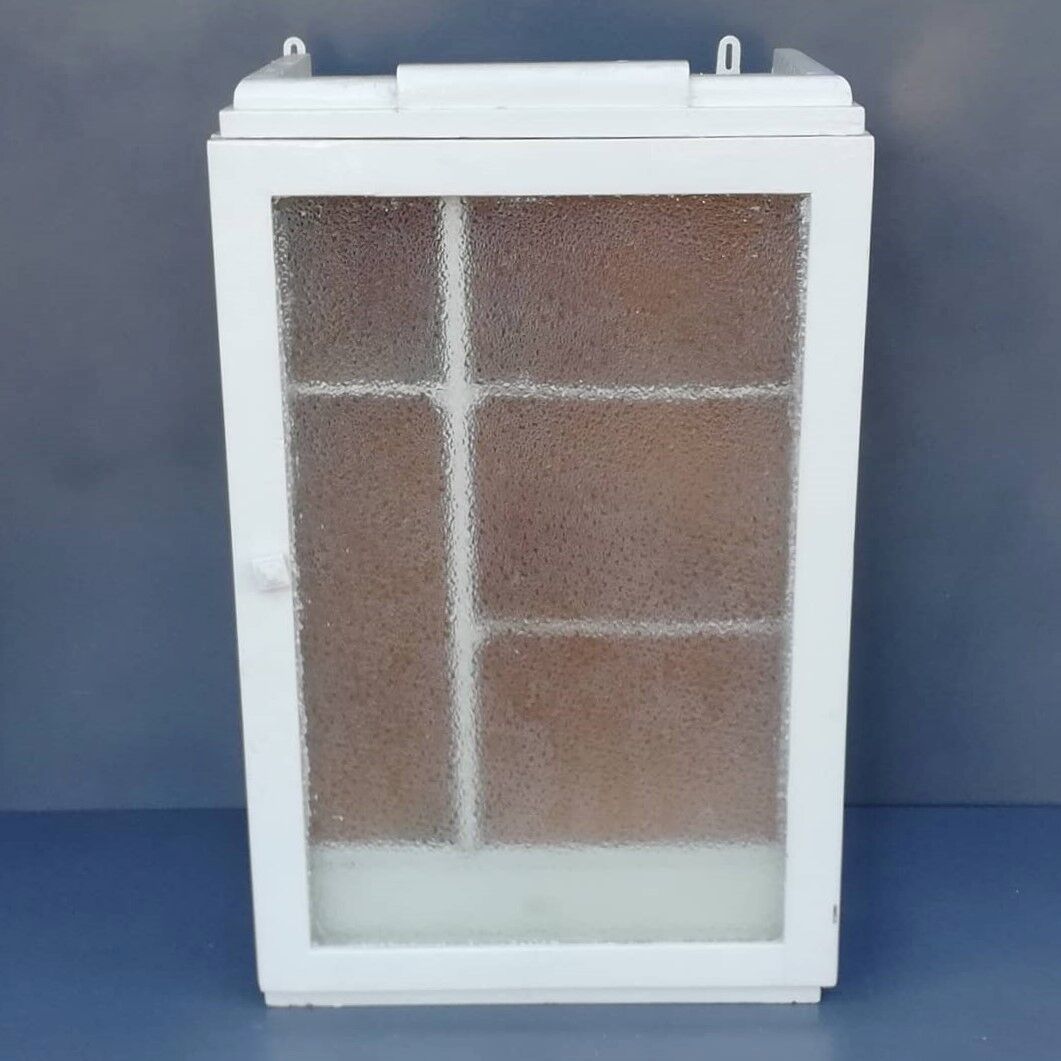 Art Deco medicine cabinet 40s vintage