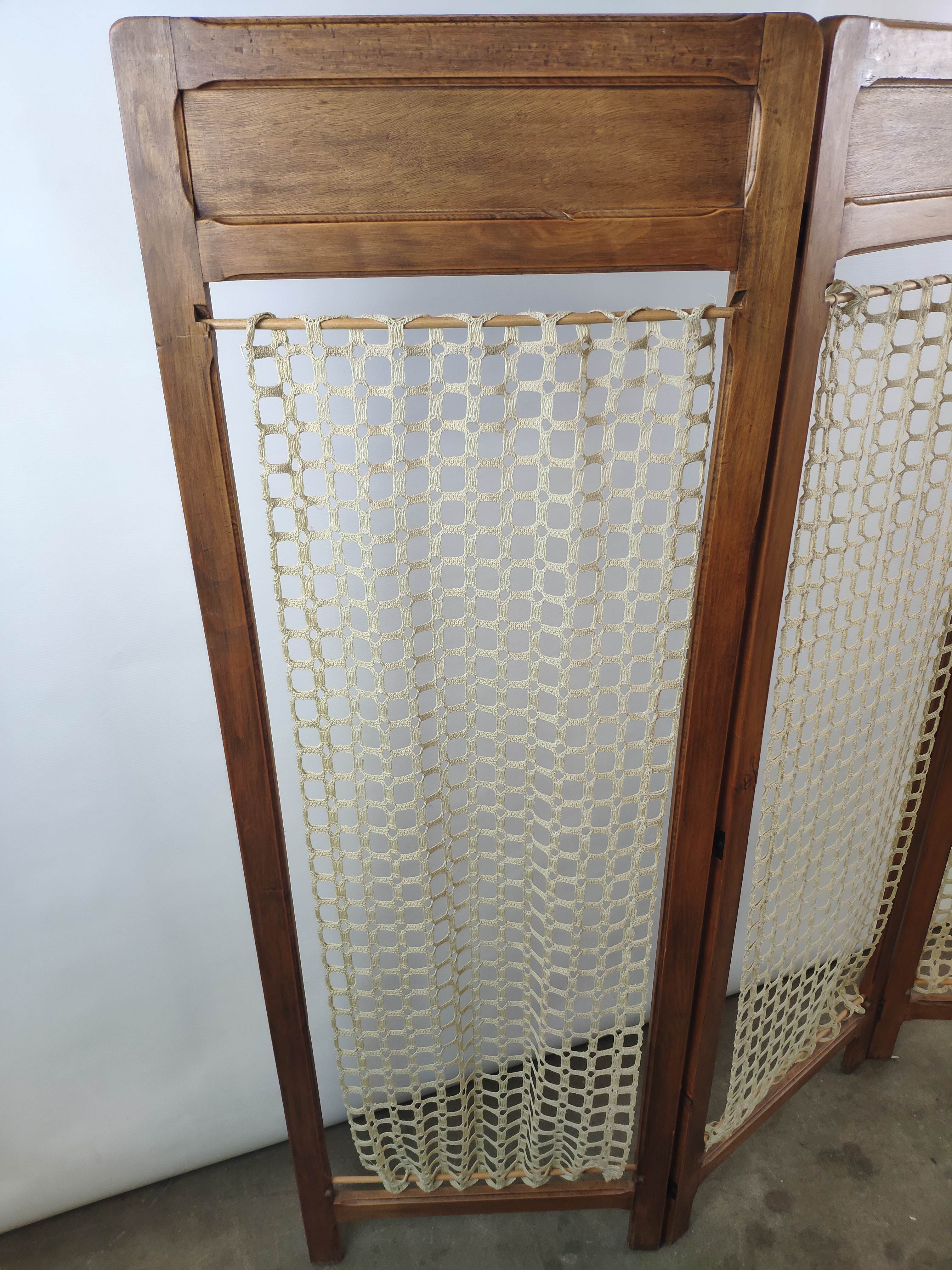 Vintage screen