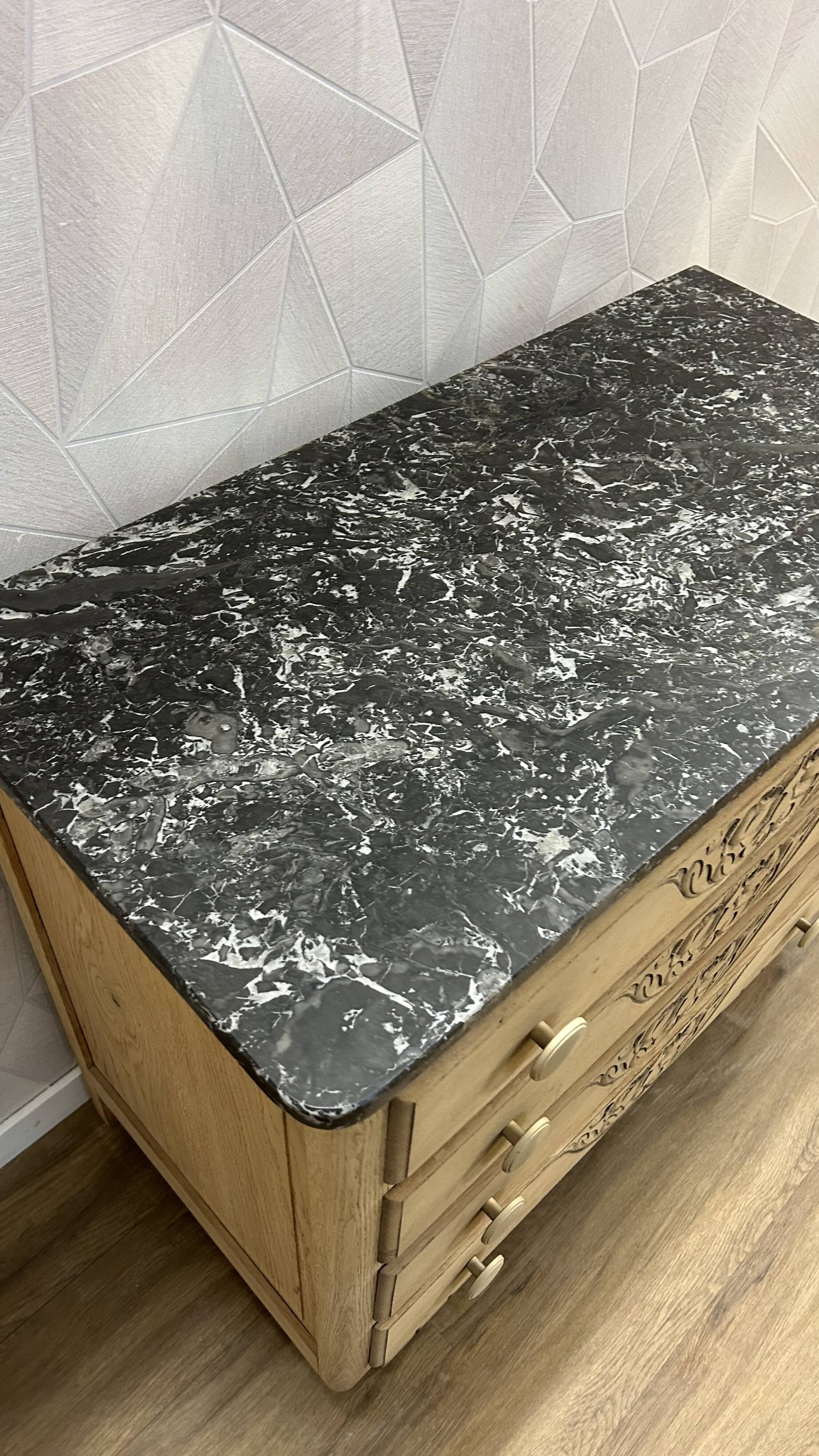 Art Deco chest of drawers in black marble and stripped solid oak