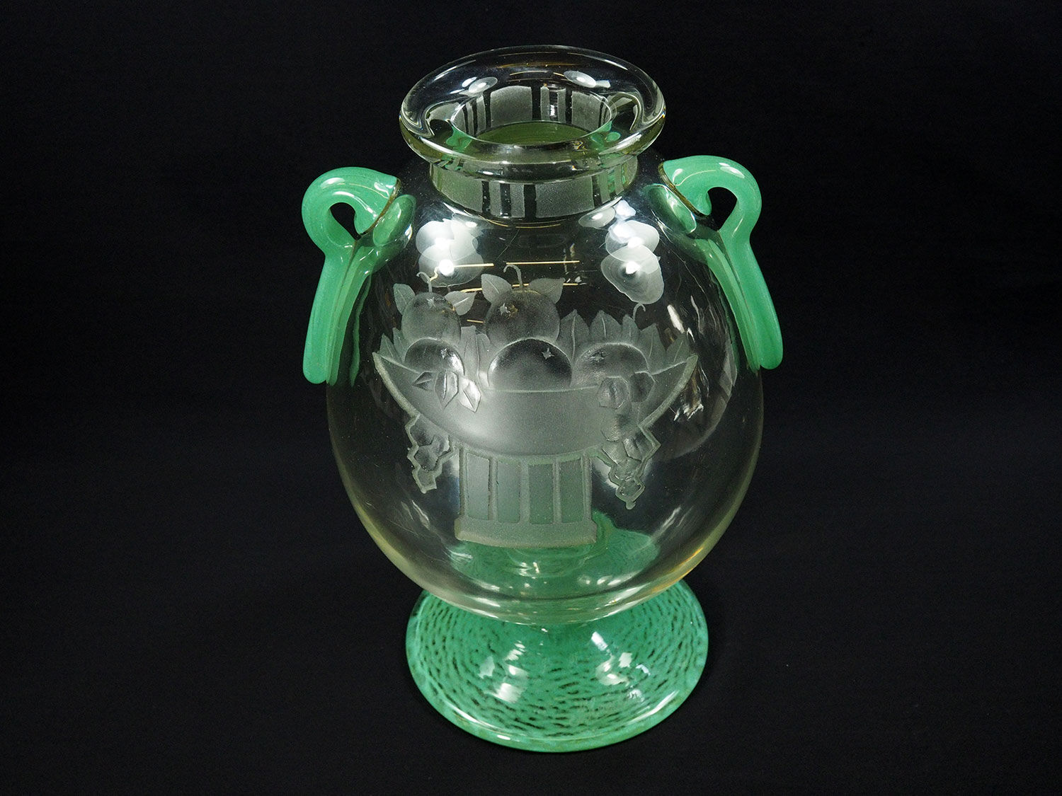 Charles Schneider art deco glass vase circa 1920