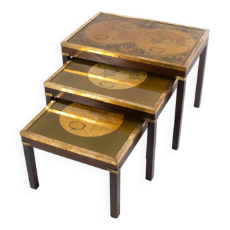 World map nesting tables