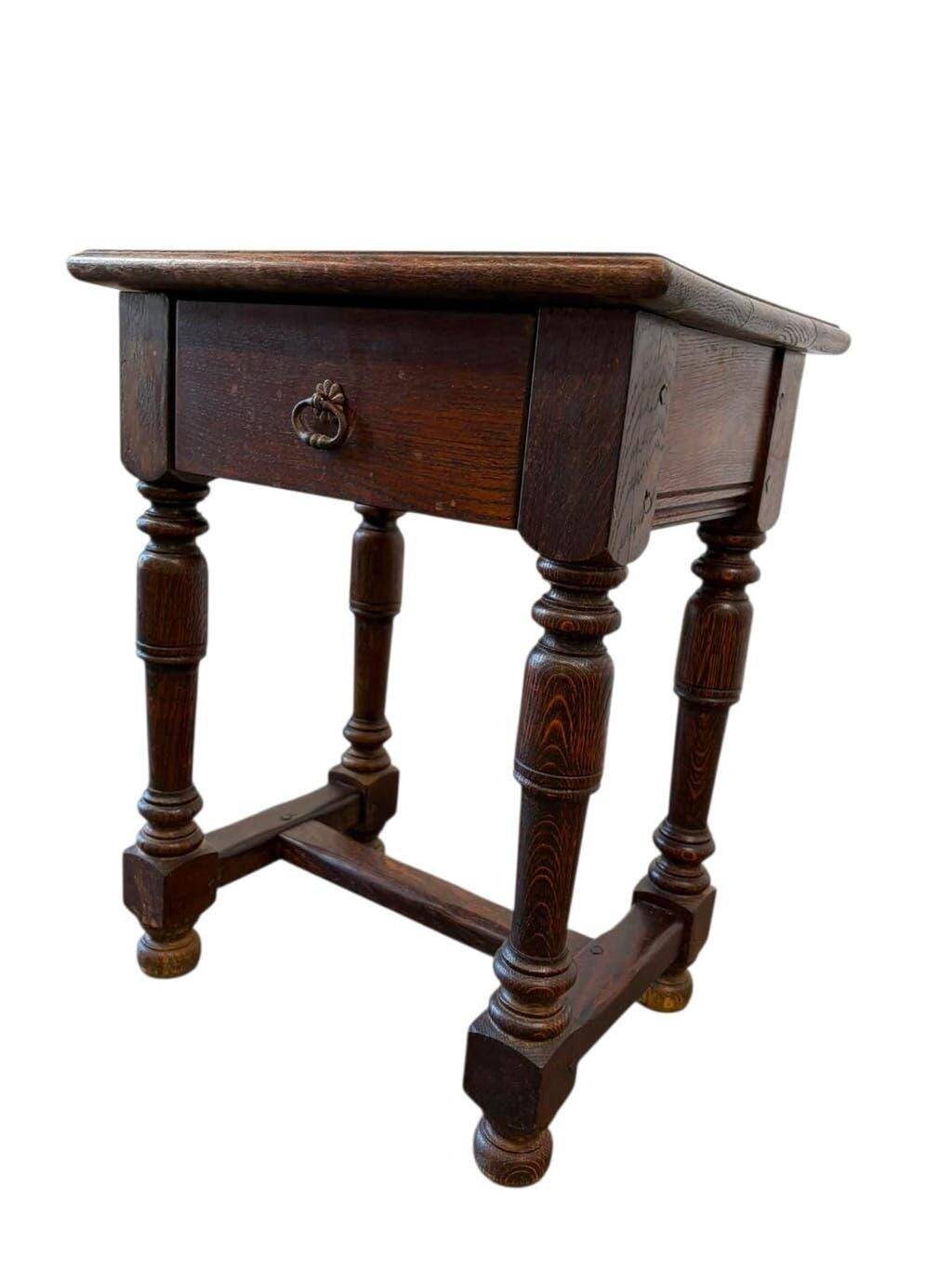Vintage side table/nightstand for plants