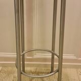 Tabouret ancien en fer industriel repeint gris métallisé parfait etat