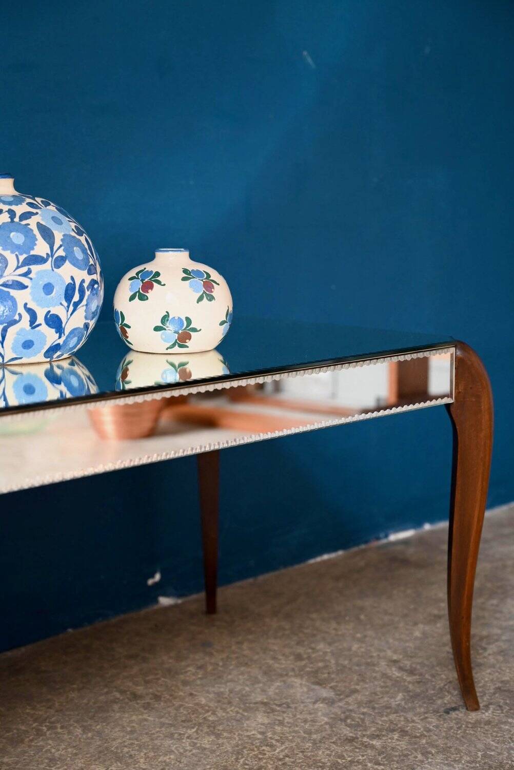 Art Deco coffee table with bevelled mirror from the 1940s, bohemian chic.