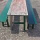 Table de brasserie mutzig et ses bancs