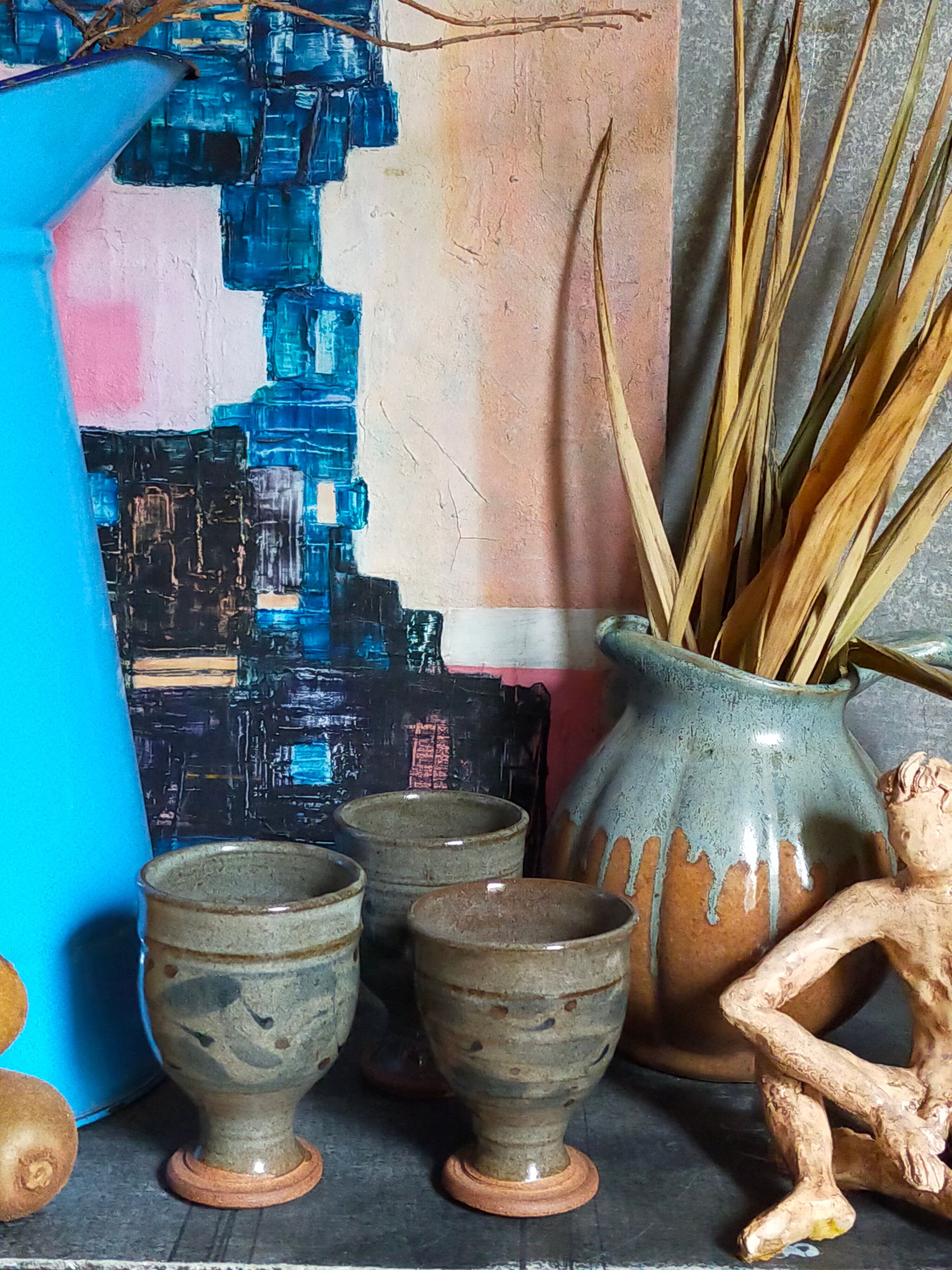 Trois tasses de potier en grès émaillé vintages