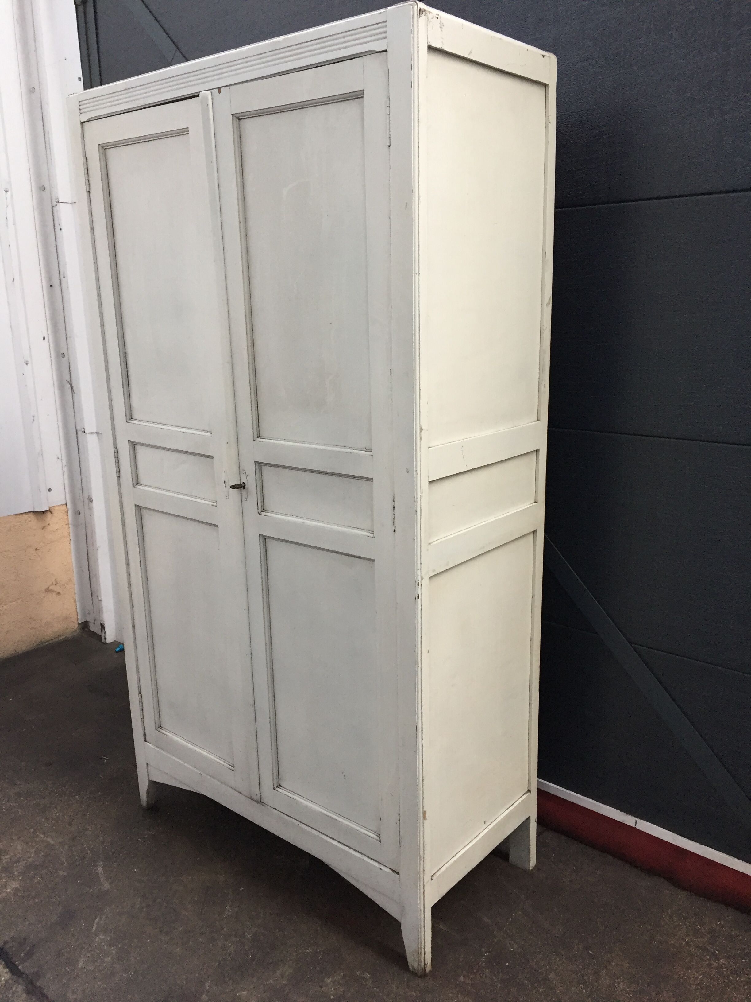 Cabinet Paris vintage