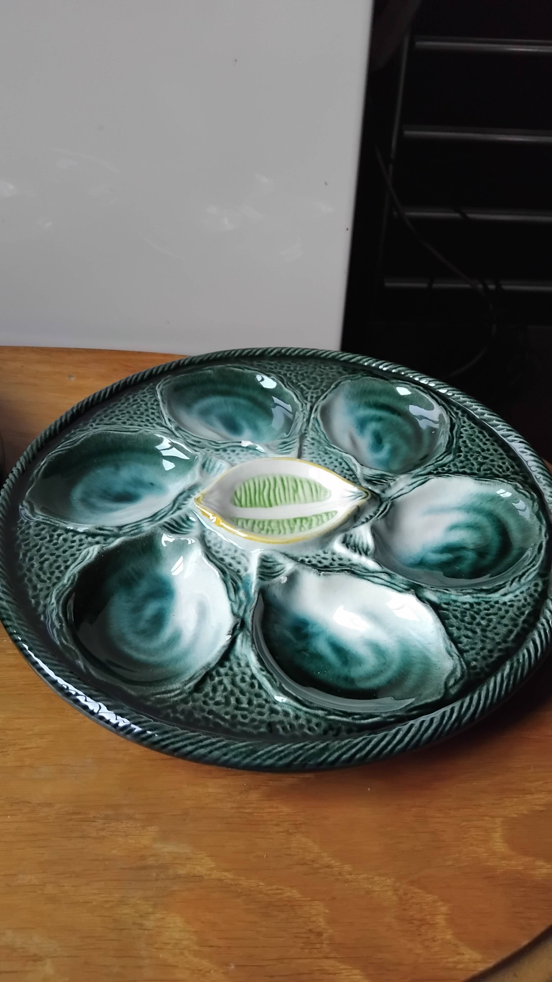 Set of Saint Clément oyster plates.