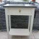Table d'appoint en bois peint