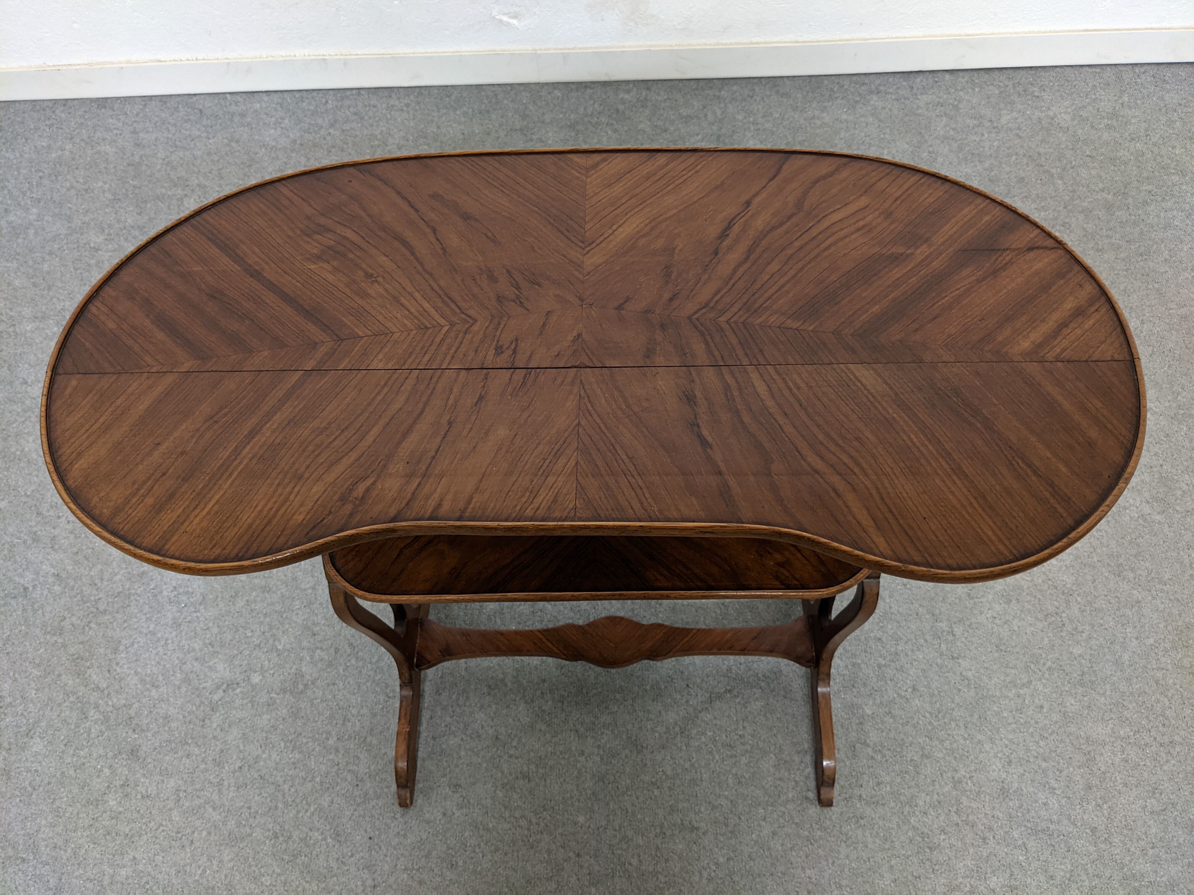 Side table called "kidney" art nouveau