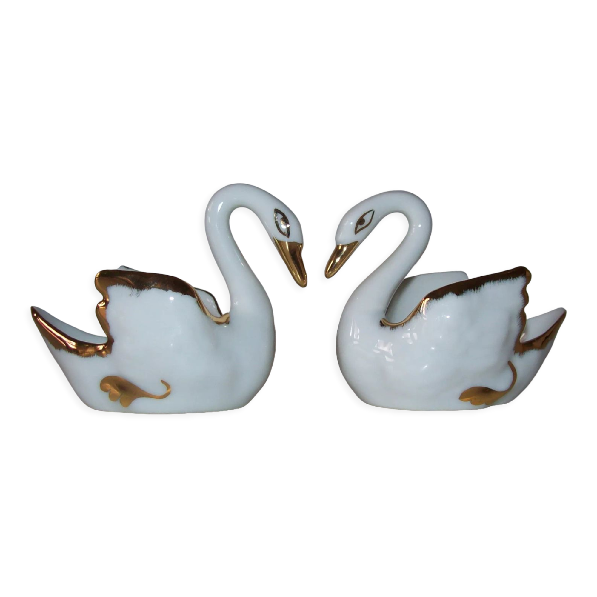 Swans salt and pepper