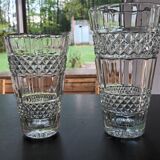 Two crystal vase