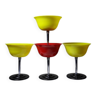 4 Art Deco dessert bowls in Nudawn & Catalin, Canada, 1930s