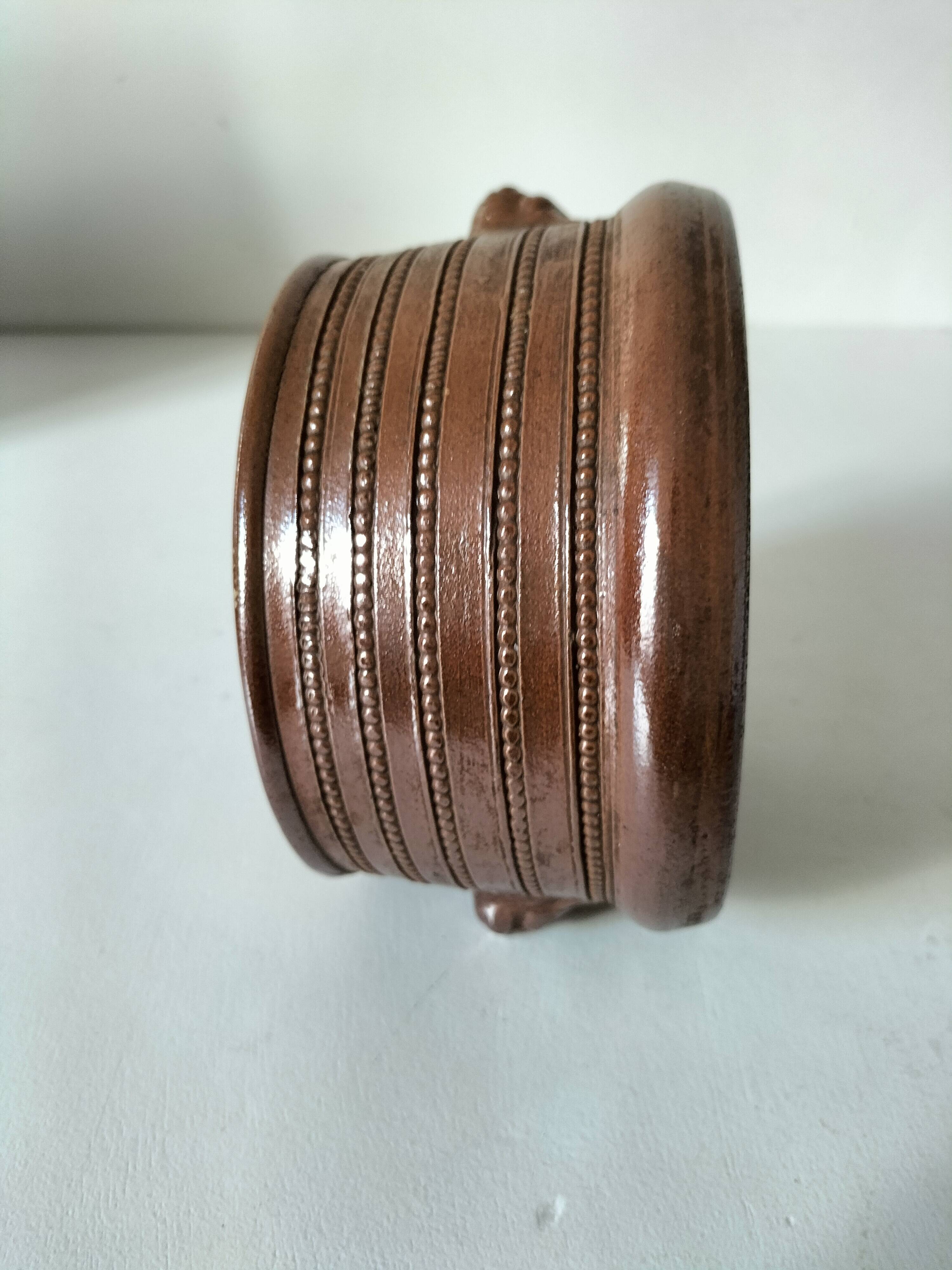 Stoneware pot Corneau Myennes decorated with hares