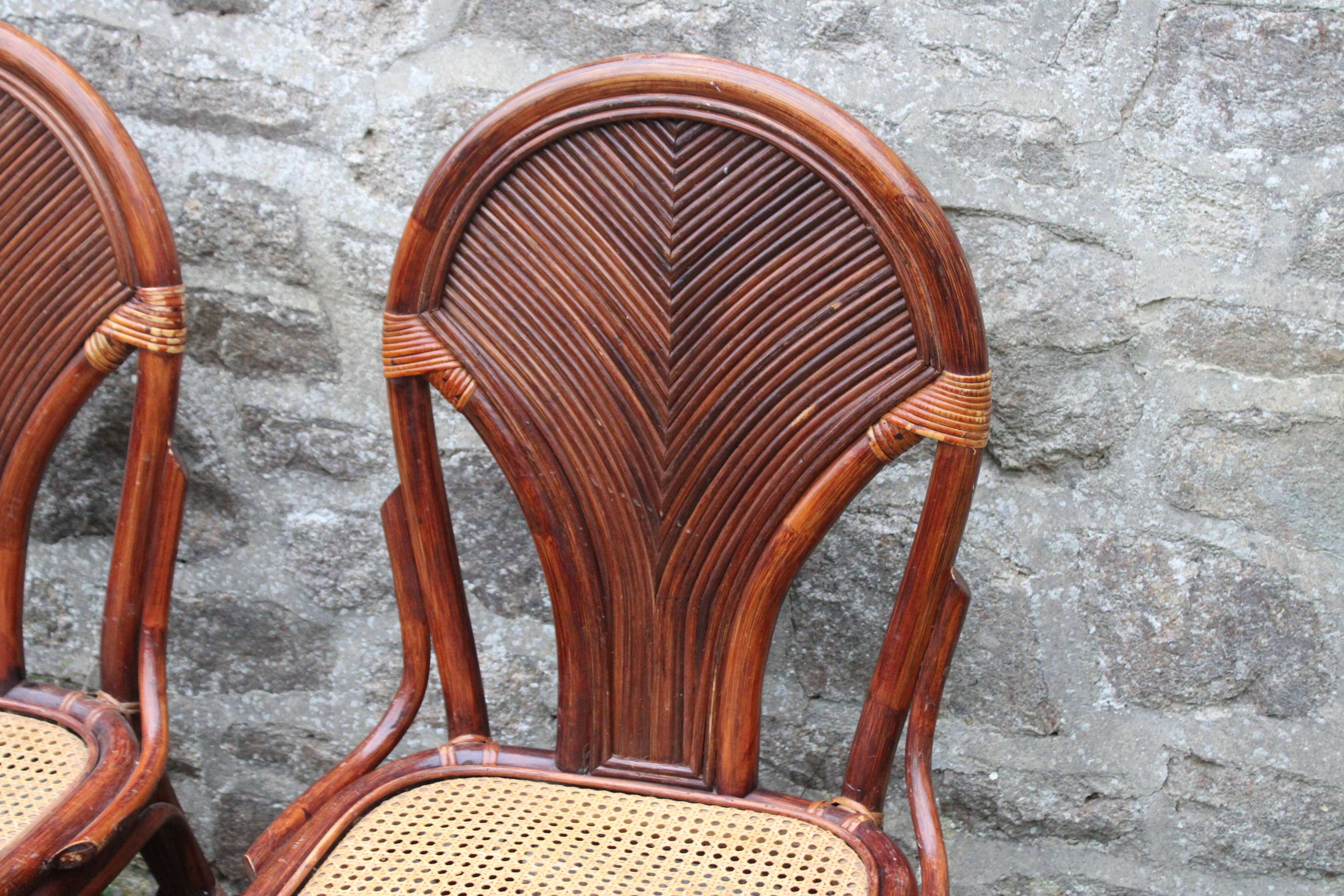 Lot de 2 chaises vintage en rotin avec assise cannage