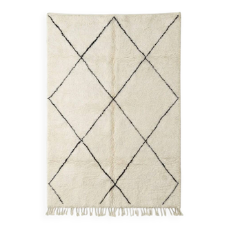 Large Beni Ouarain rug with diamonds 200x300 cm