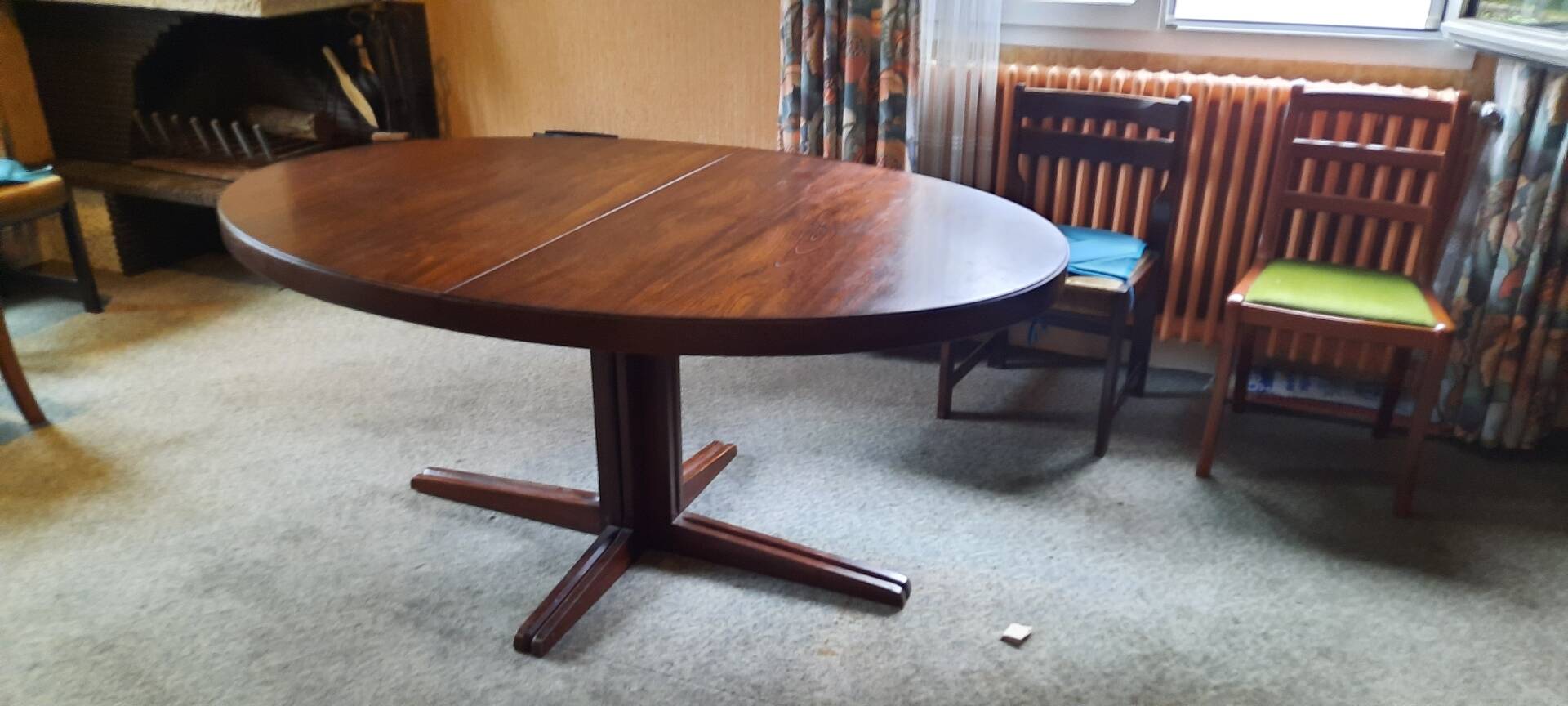 Baumann table style