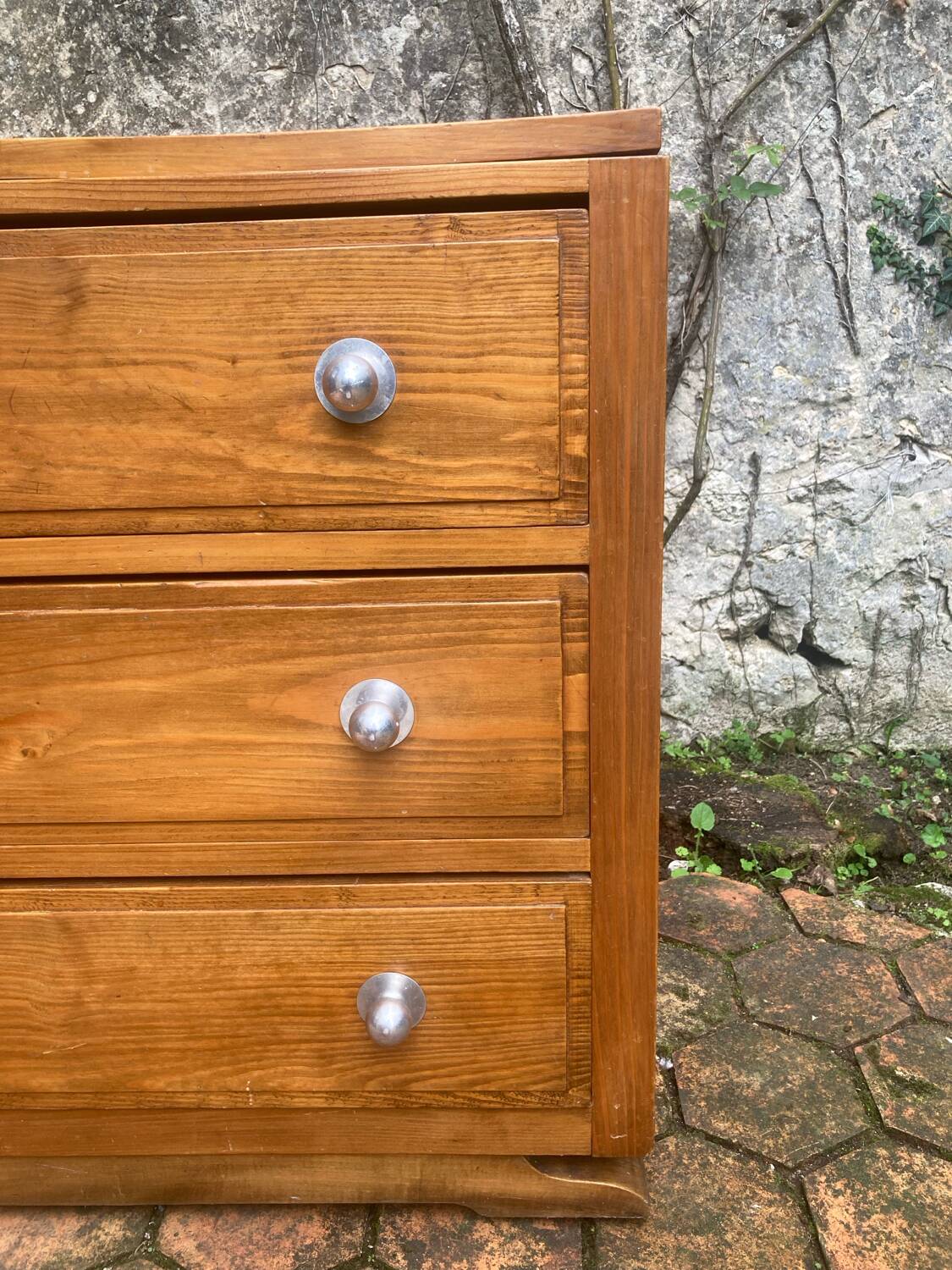 Vintage pine chest of drawers