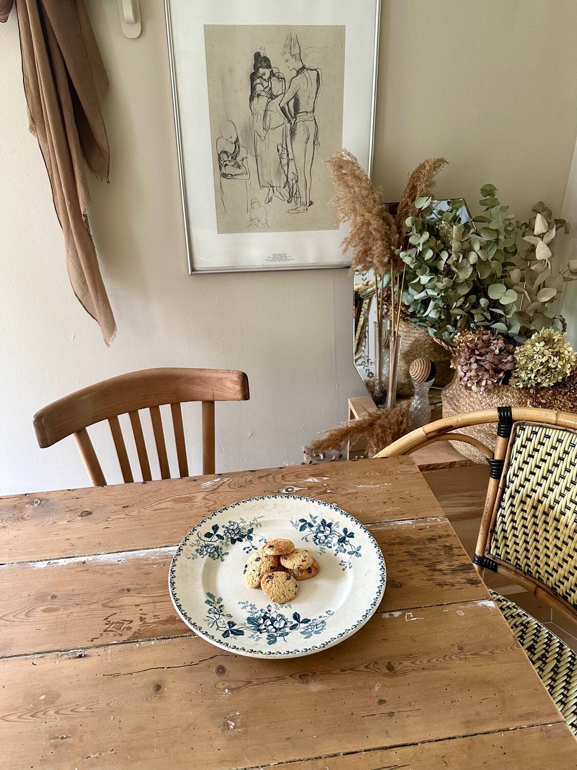 Round dish Saint Amand and Hamage Nord, Acacia model