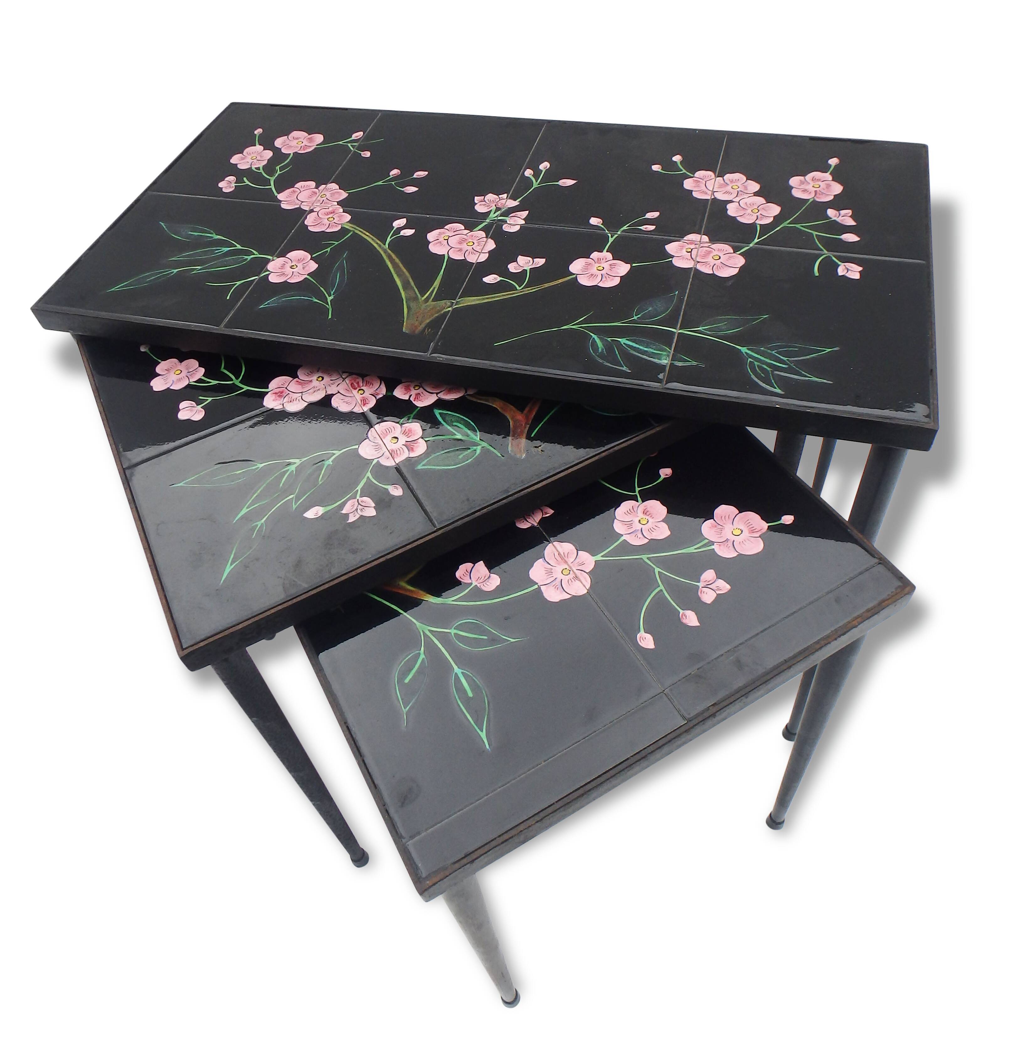Pull-out tables