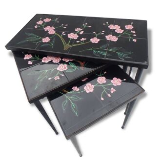 Pull-out tables
