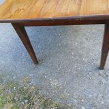 Limousin limousine farm table