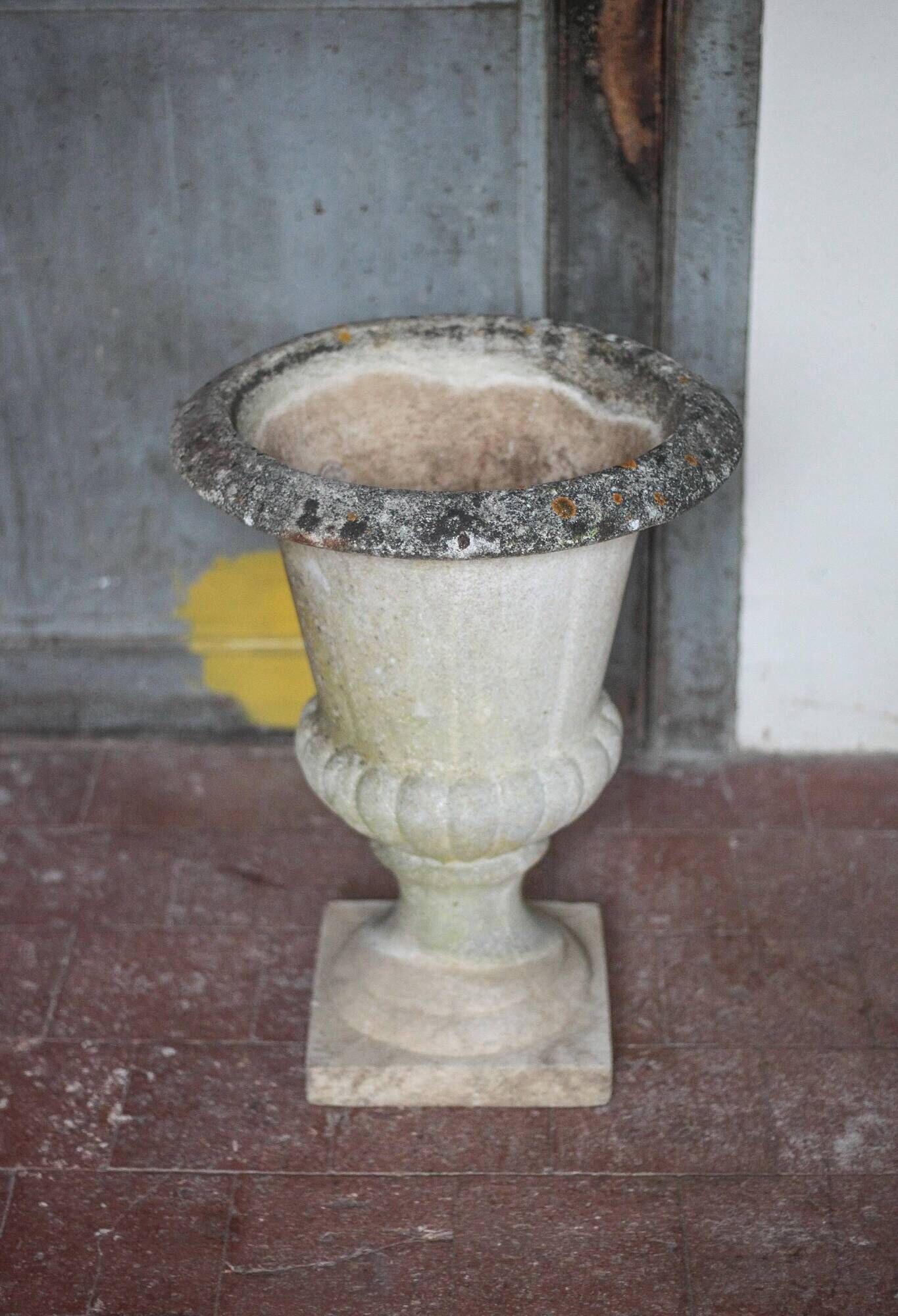 Medicis Grandon Fres planter, plant pot, outdoor pot, p pot