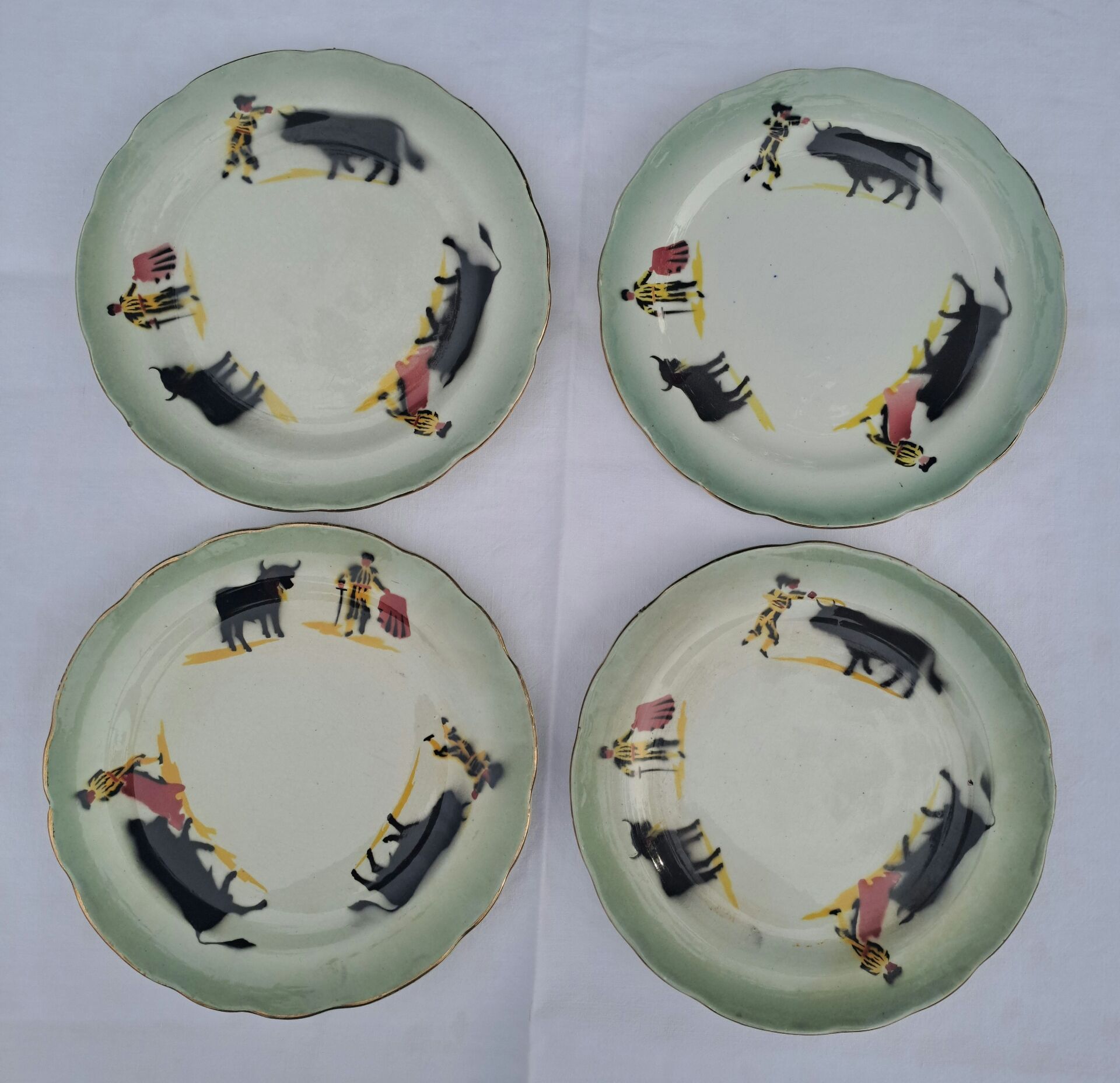 4 dessert plates bullfighting Choisy Le Roy Terre De Fer