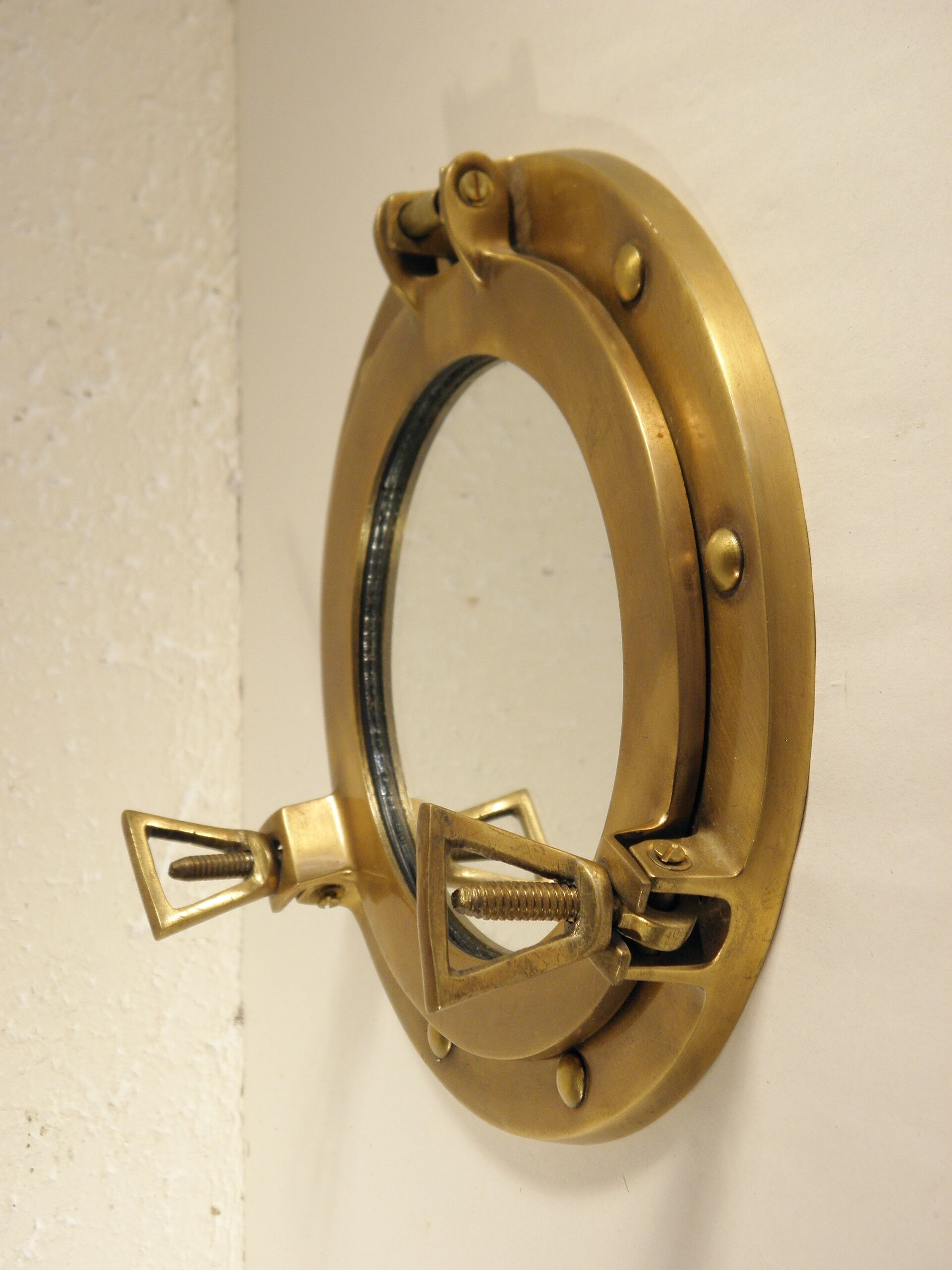 Mirror "porthole" in brass 18 cm