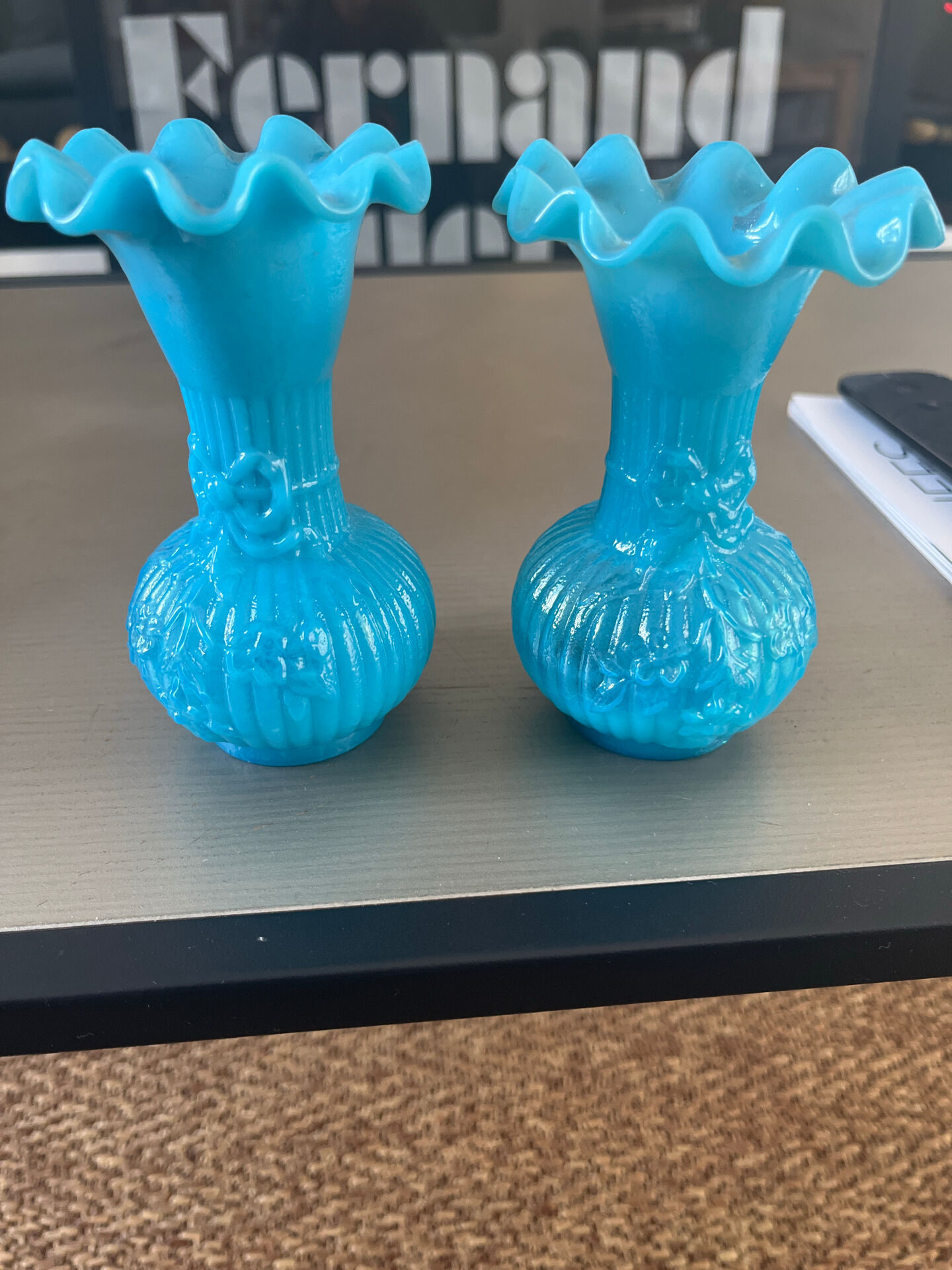 Set of 2 opaline vases