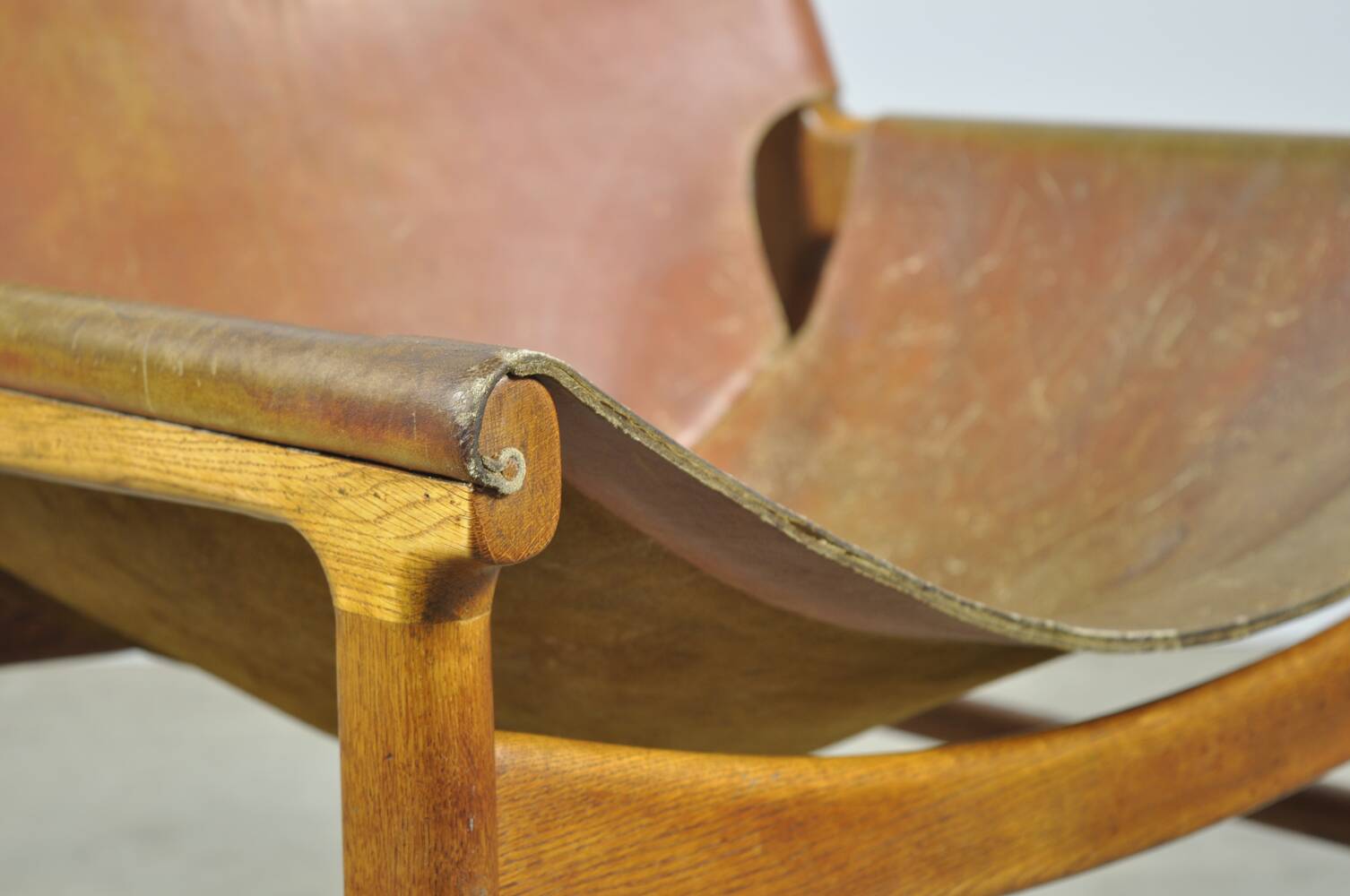 A/S MIKAEL LAURSEN / vintage leather armchair / Illum Wikkelsø / Denmark 1960s