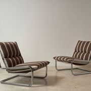Paire de chauffeuses cantilever 1970