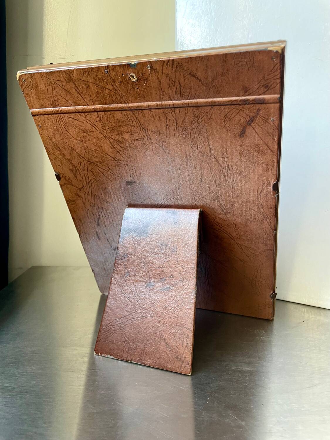 Antique wooden frame with metal gold colored details 28 cm x 22 cm convex glass