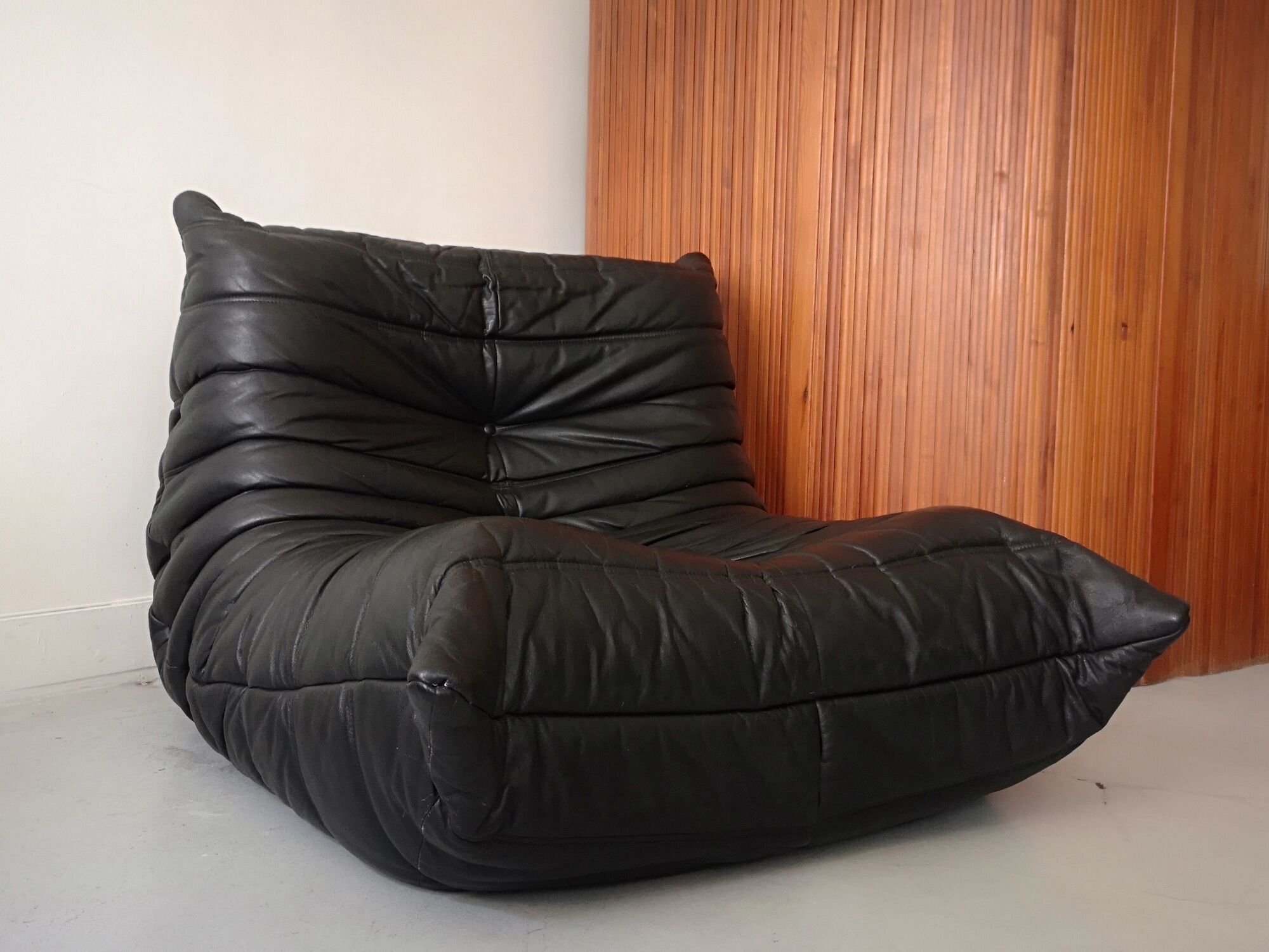 Togo armchair driver by Michel Ducaroy for roset line, black leather edition 1970