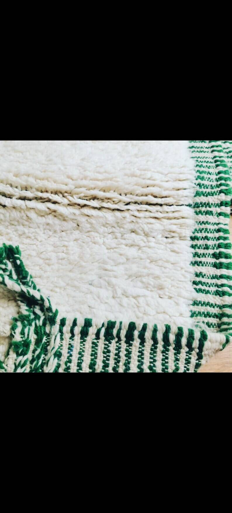 Moroccan Berber rug 250cmx150cm