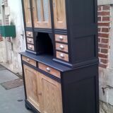 Ancien vaisselier noir