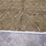 Traditional handwoven Berber rug, size 100 x 200 cm
