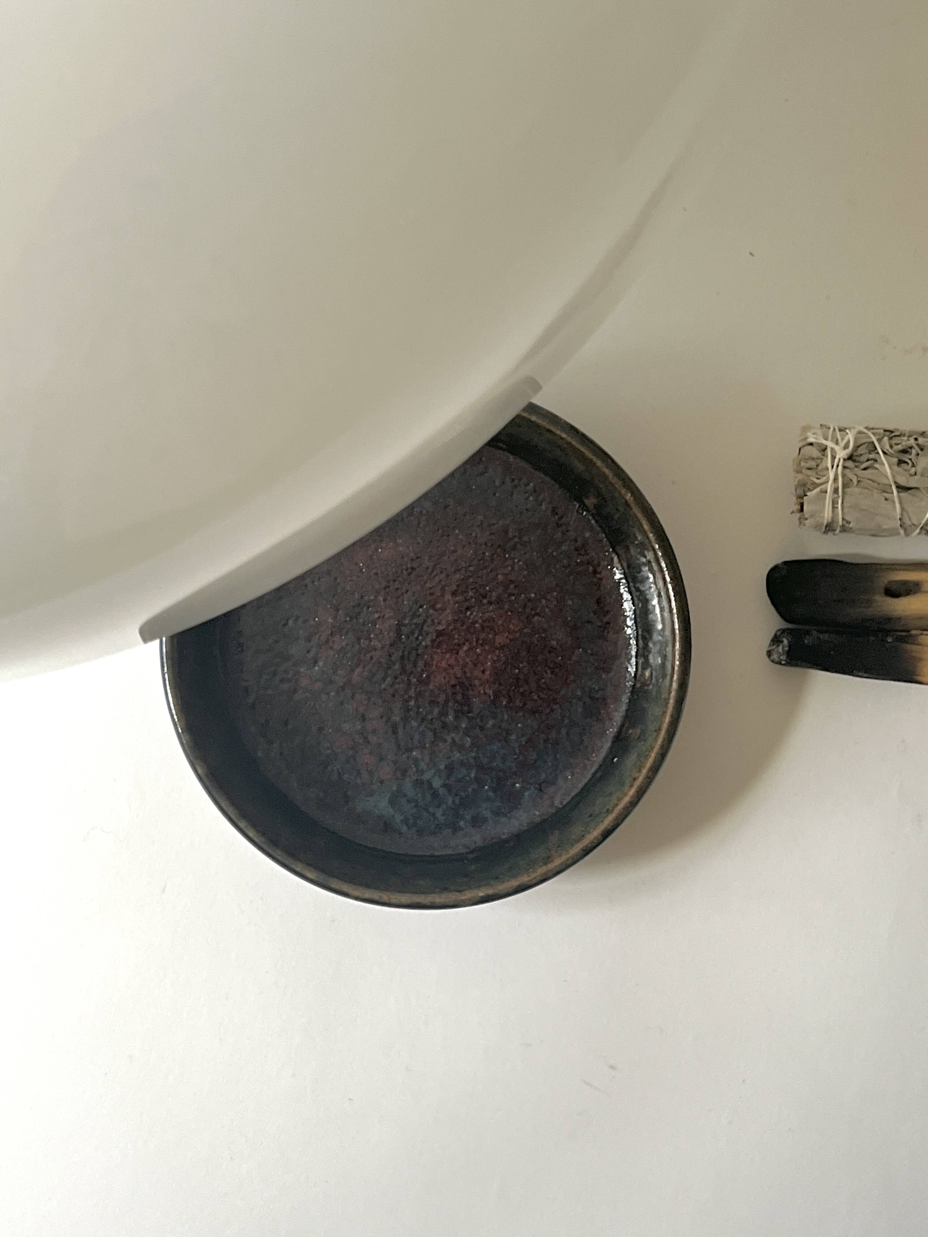 Empty pocket / Ceramic bowl in glazed and signed stoneware