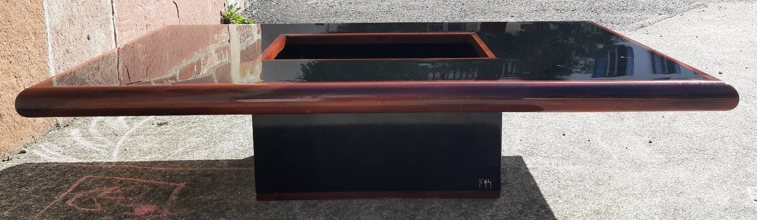 Signed coffee table (Jean Claude Mahey, 70s)