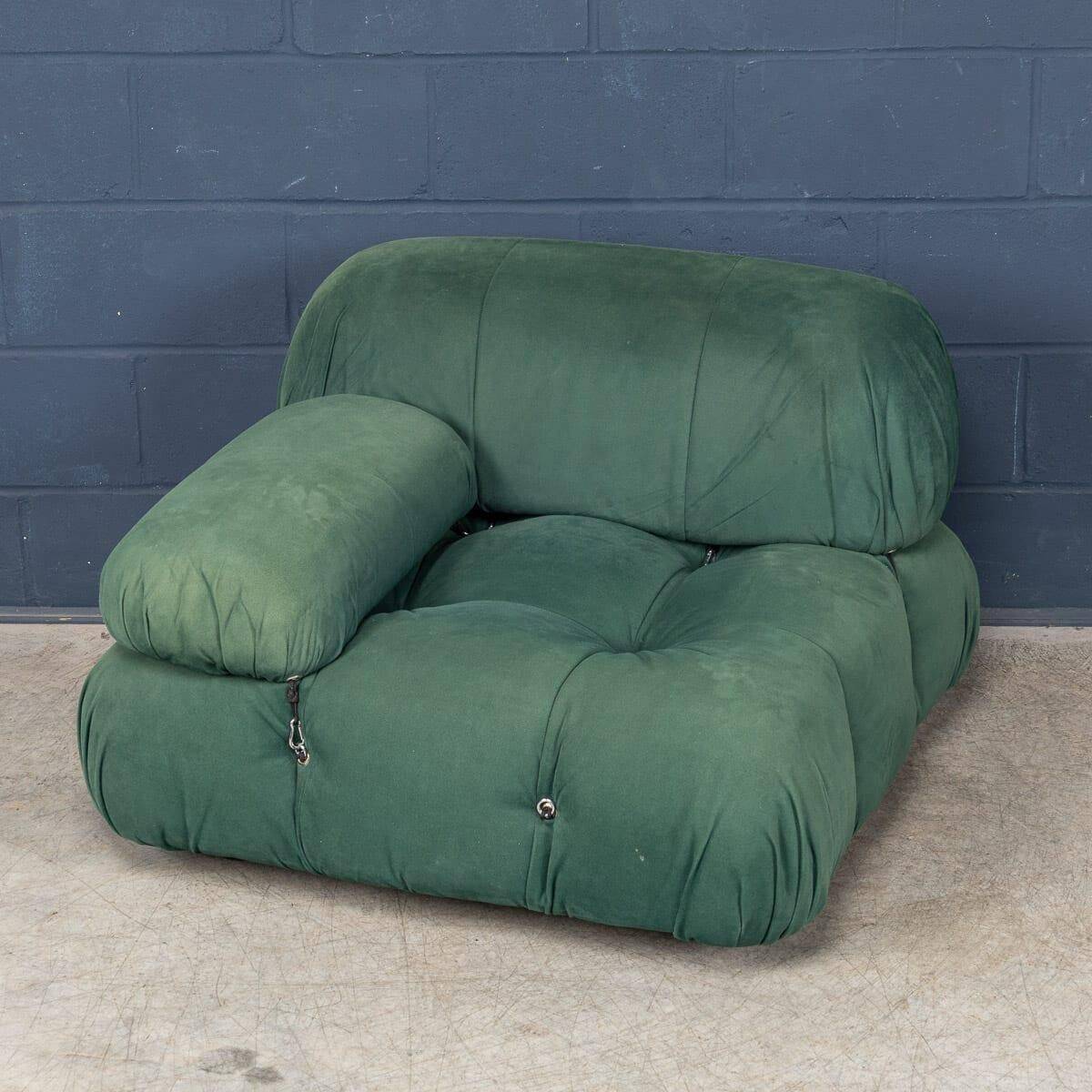 Retro "Camaleonda" armchair in green fabric, 20th-century style.