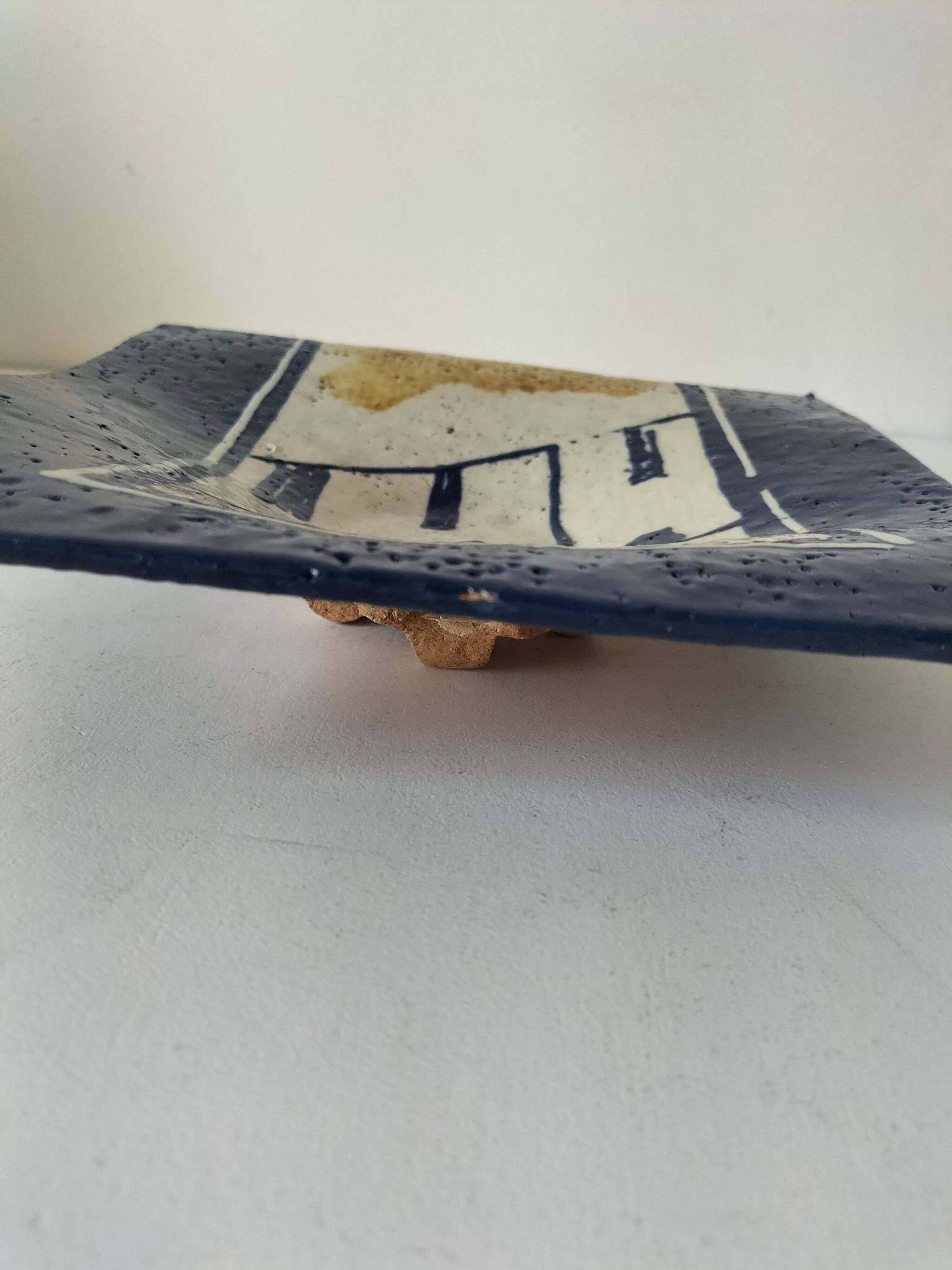 Handcrafted ceramic bowl – Raw & modern spirit