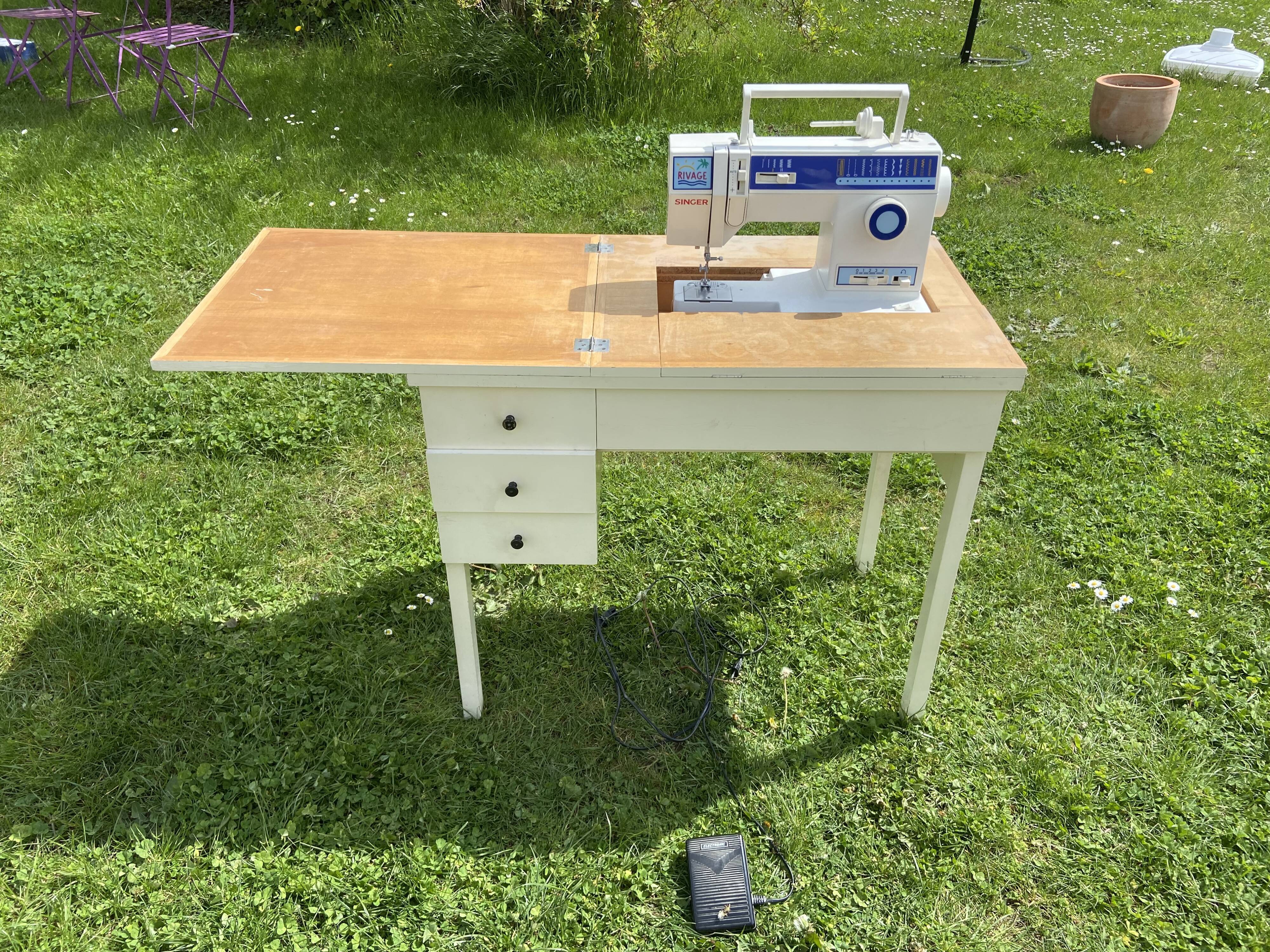 Singer sewing machine