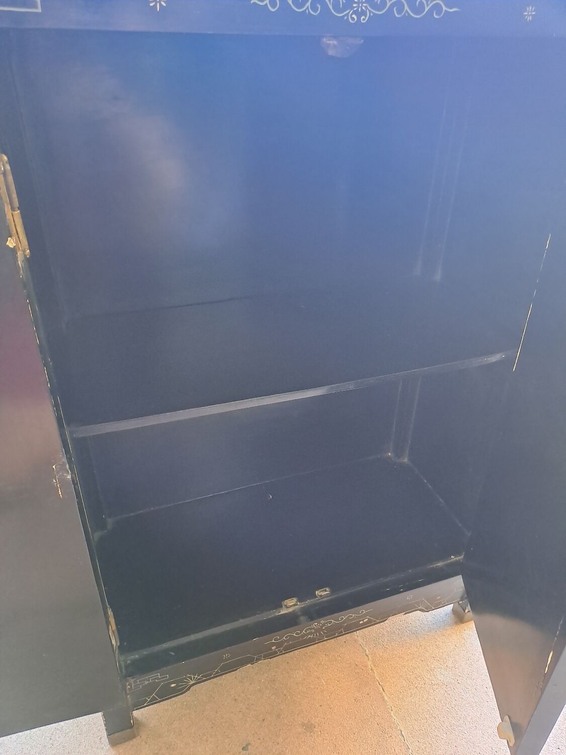 Black chinoiserie lacquer cabinet