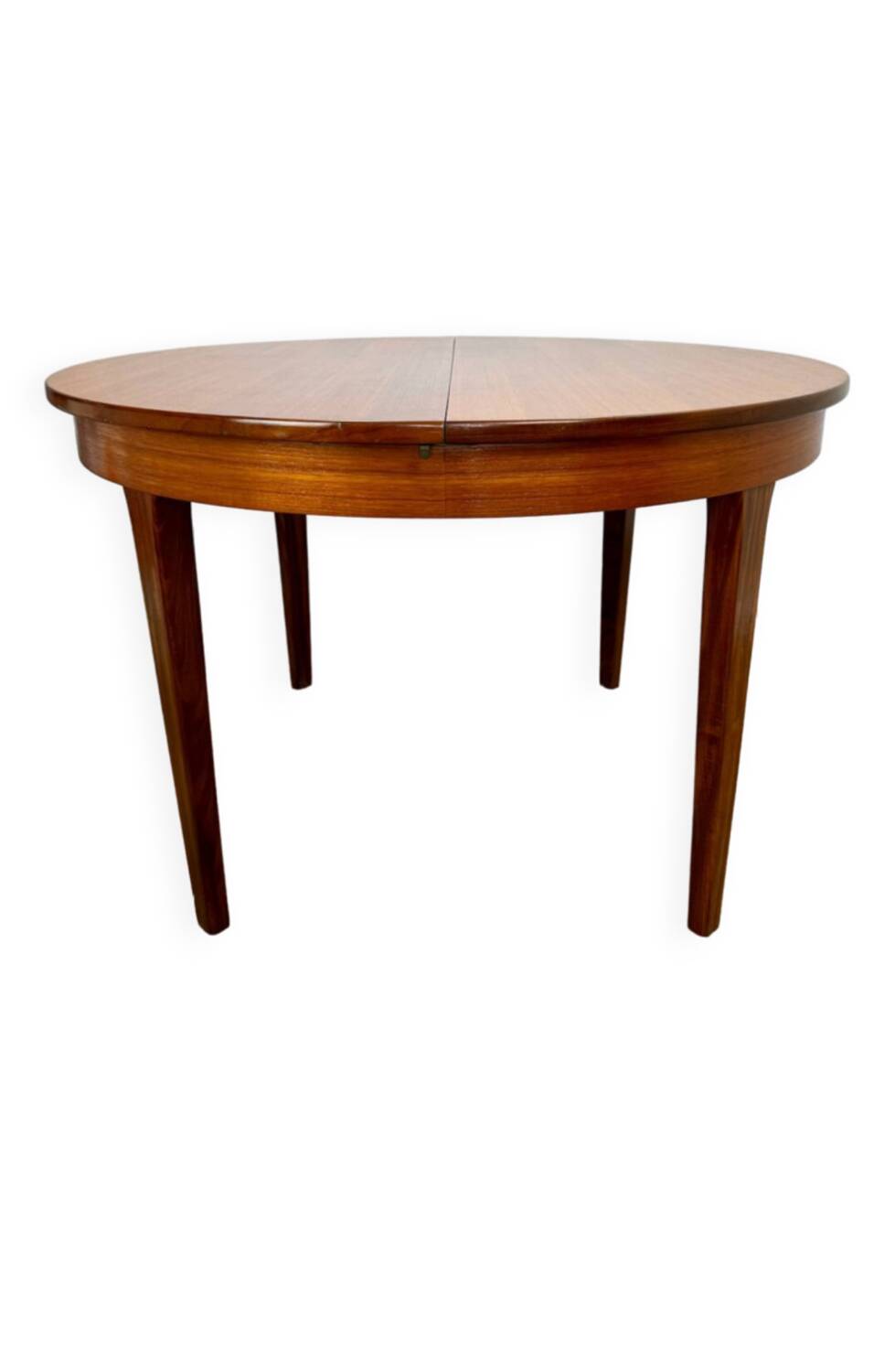 Table ronde avec ses rallonges