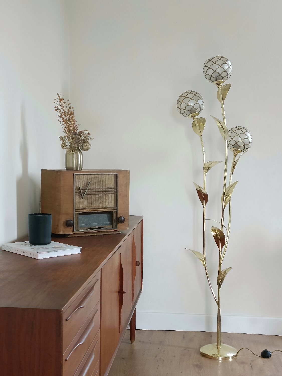 Mother-of-pearl flower floor lamp from the 70s