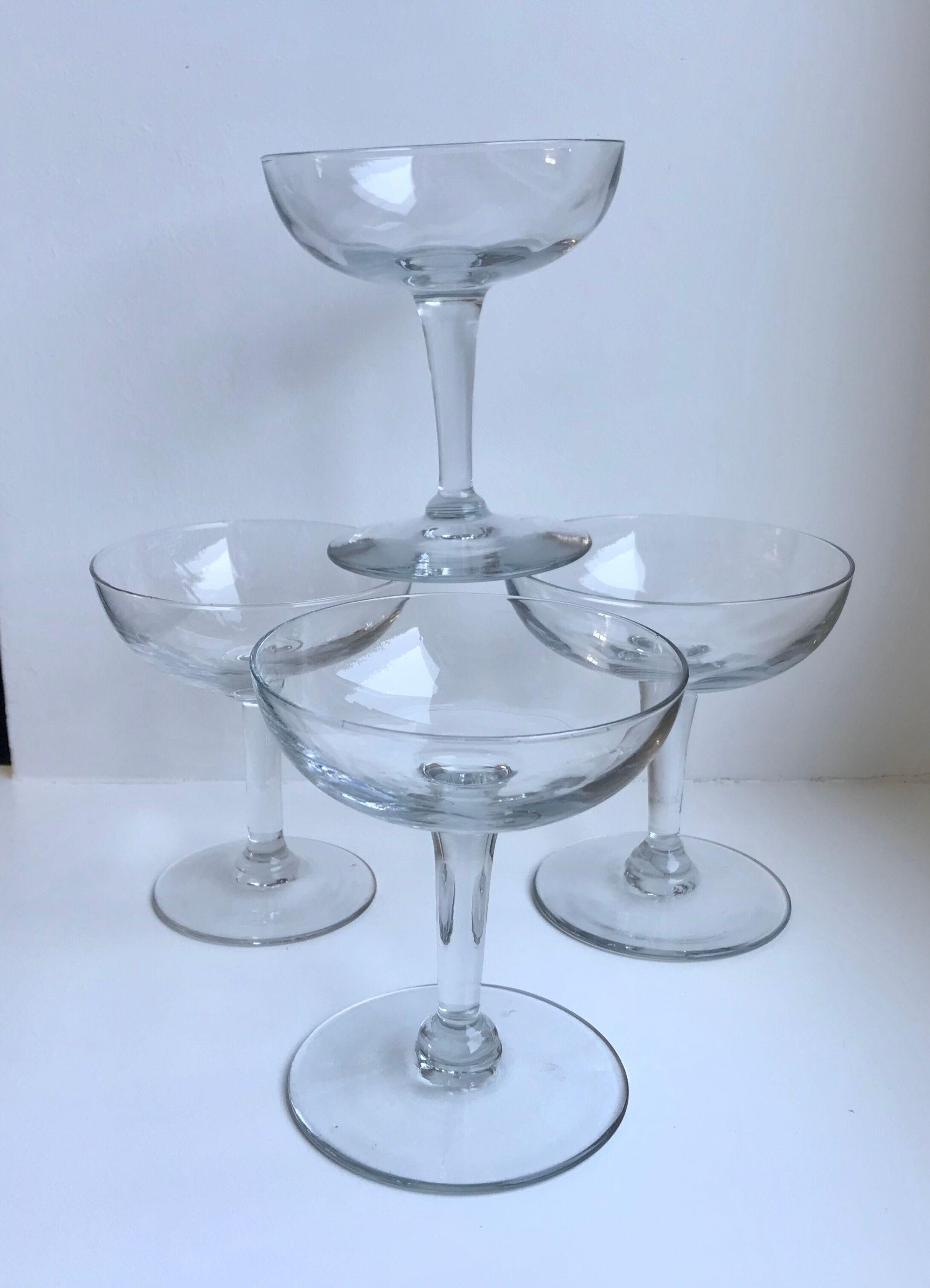Set of 4 crystal champagne glasses 30s