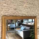 Mirror period 19th gilded with gold leaf 158.5cm / 113cm mercury ice pricked, parquet on the back.