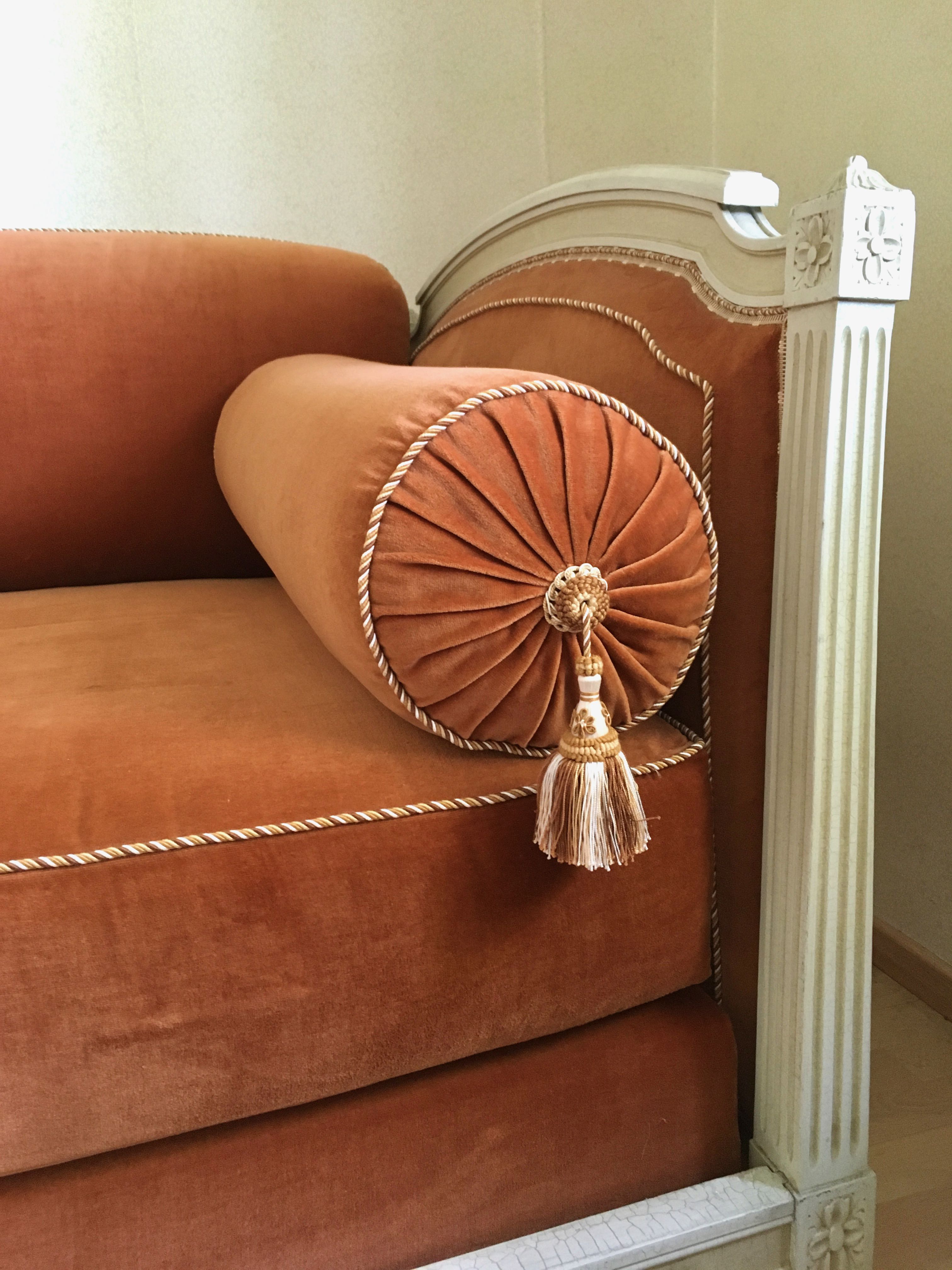 Sofa bed wood and velvet