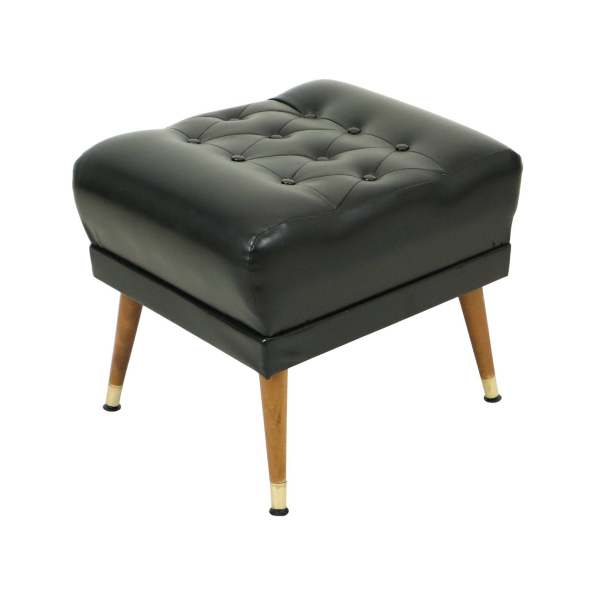 Pouf noir vintage pieds coniques style Chesterfield en skaï