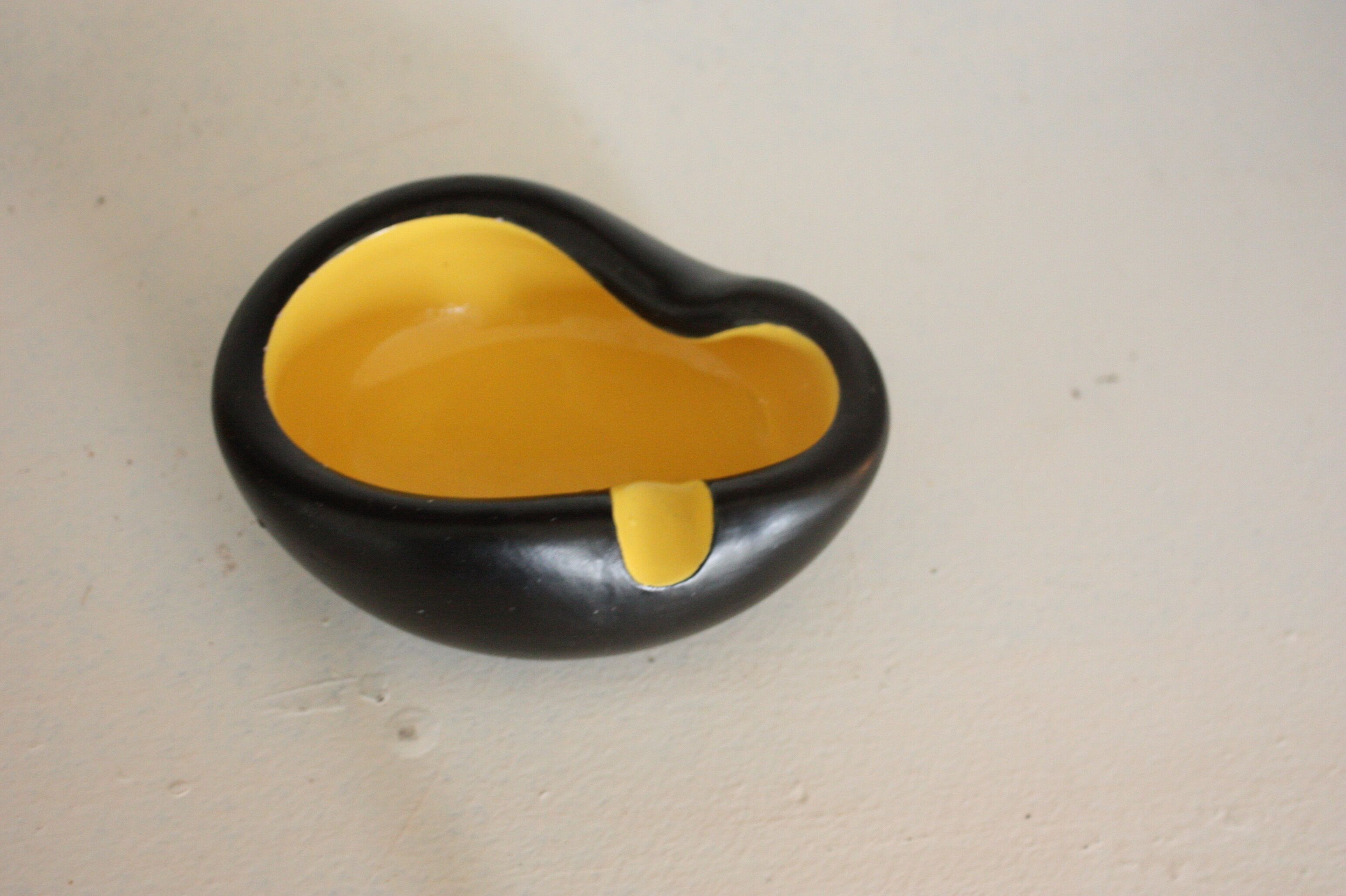 Ceramic ashtray by Sèvres Kéramos, circa 1950